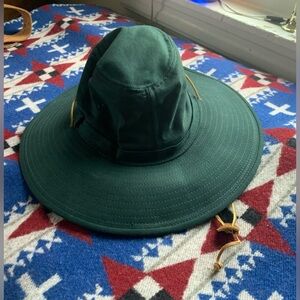 Schuman Sullivan of New Haven Forest Green Hat, 100 % Cotton, Size Medium, EUC